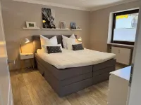 Modern & Cozy Vacation Apartment with Large Terrace and View of the Castle