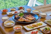 Donghae Boyang Hot Spring Convention Hotel - Aamiainen