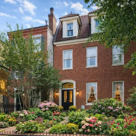 Rachael's Inner Harbor Boutique Inn Отели рядом с достопримечательностью «Музей Бейб Рут»