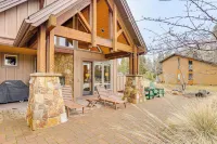 Hot Tub & Dock: Deschutes River All-season Retreat - Wifi