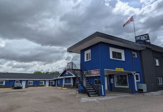 리버사이드 모텔의 현대적인 객실