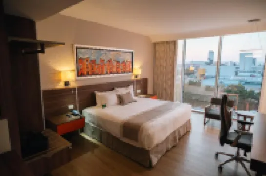 NH Collection Leon Expo