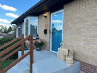 Cozy Den Retreat - Hot Tub - Game Room - BBQ - Fire Pit Min to Downtown Denver