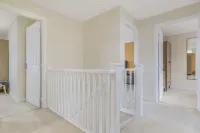Spacious 5-bed Contractor House - Parking Wi-fi - Holiday bungalows