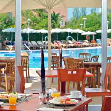 Sol Guadalupe Dining/Meeting Rooms