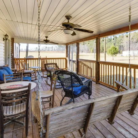 Countryside Haven w/ Spacious Yard in Tamassee!