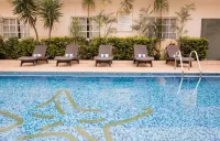Hotel Ocean View - Pools