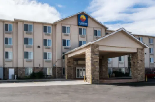Comfort Inn & Suites