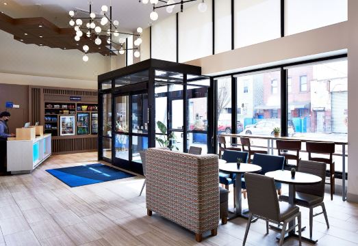 홀리데이 인 익스프레스 NYC 브루클린