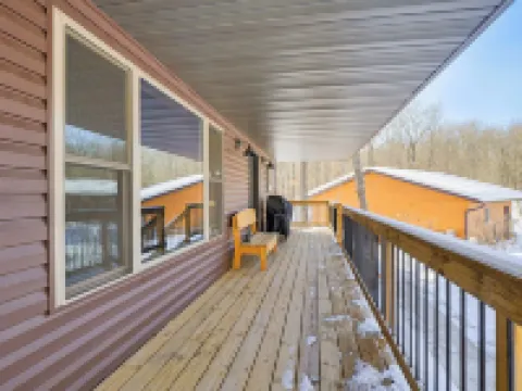 Northwoods Escape: Lakeside Retreat w/ Deck Hotels in Sawyer County