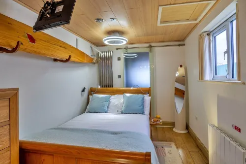 Chalet in Tintagel With Stunning Sea Views - 4-Star
