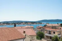 Apartments Cace - Parkering