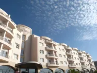 Premier Hotel Regent Hotels near Nahoon Beach