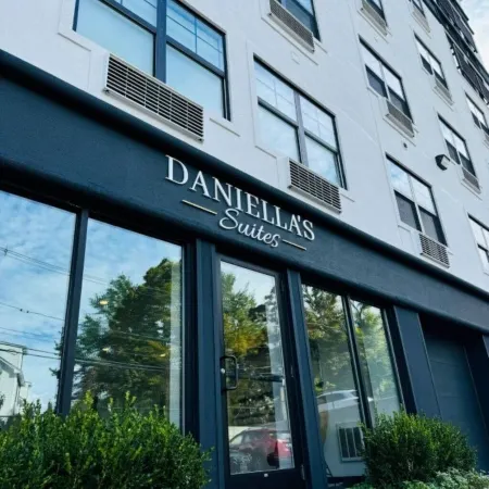 Daniella's Suites