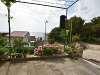 Apartment Anka Hotels in Primosten