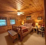 Log Cabin on Edge of National Park; Over the Top Amenities & Reviews
