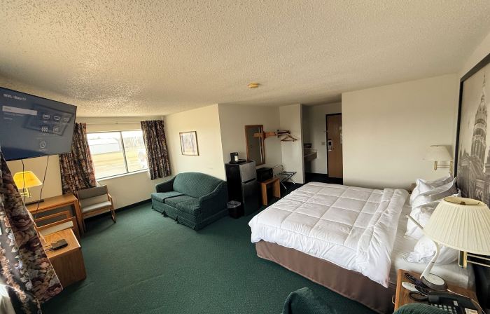 Budget Inn & Suites