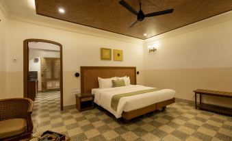 Hanu Reddy Residences Poes Garden
