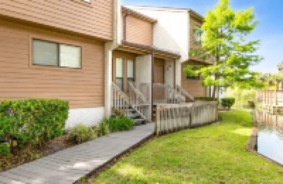 ONE BLOCK from the beach! Weekly and monthly discounts offered.