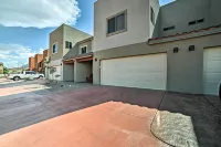 Moab Townhome w/ Hot Tub & Patio - Near Arches - Apartments