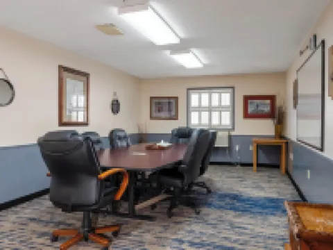 All Seasons Resort Hotels in Kalkaska