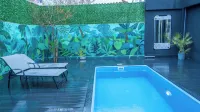 7イレブン ブティック ホステル - プール