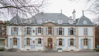 Hôtel Résidence Parc des Eaux Vives - romantique