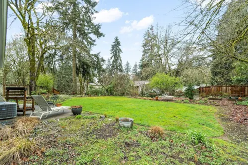Oakway Oasis - 6 Minutes To Autzen 4 Bedroom Home
