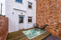 Stylish Home Incredible Location Sleeps 5 - balcony