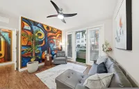Stylish 2BR w Pool Pet-friendly Unit 13 - Huoneistot