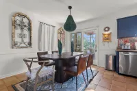 Abuela House with Pool - 4Bed