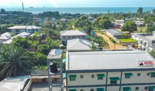 Le Paquebot Hôtel Restaurant Kribi