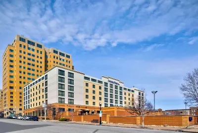DoubleTree by Hilton Davenport Hotels in 