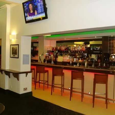 Hanover Hotel & McCartney's Bar Отели рядом с достопримечательностью «Район Пир-Хед»