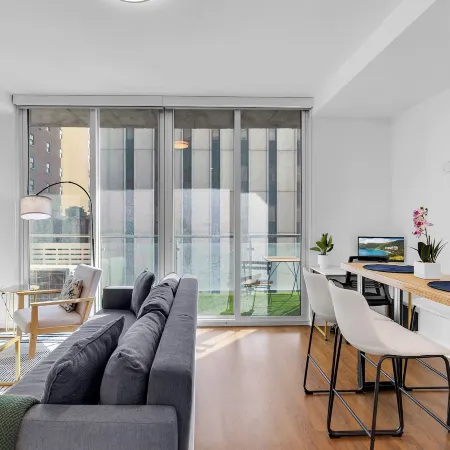 Meridia by Stylish Stays