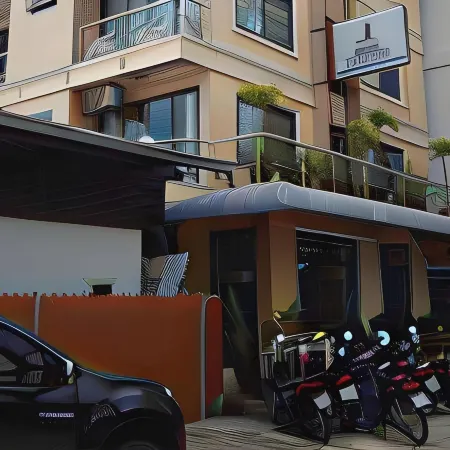 J Hotel