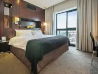 โรงแรม โคลอสเซียม โรงแรมในเซ็นจูรี ซิตี้