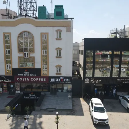 Amar Yatri Niwas