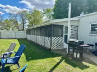 5 Bedroom Lake Access House and Entertainment Bldg