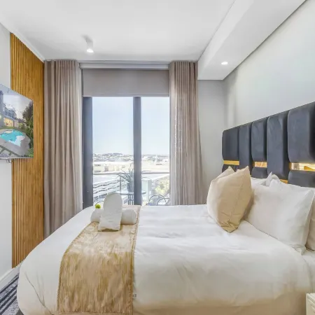 Ellipse Guest House Close to Mall of Africa