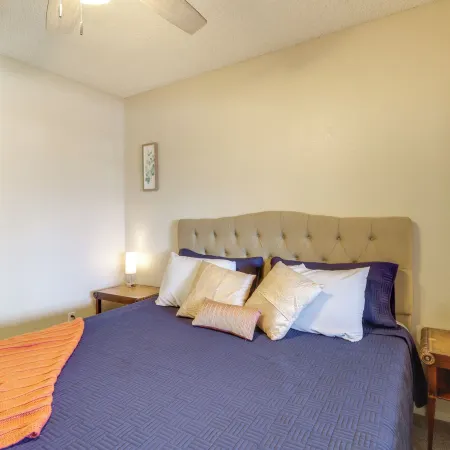 Hike, Swim & Shop: Tucson Condo w/ Balcony