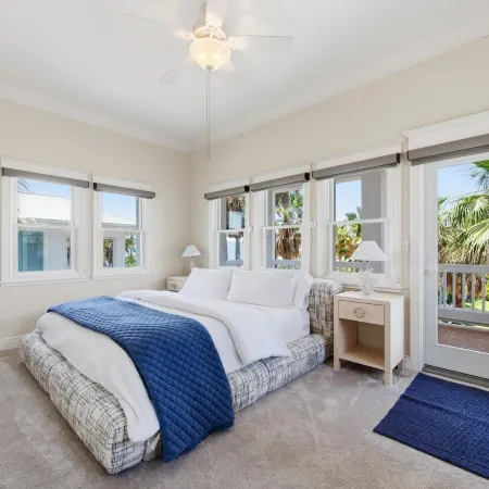 Manu Kai - Beachfront House with Private Pool and Hot Tub 6 Bedroom Home by RedAwning