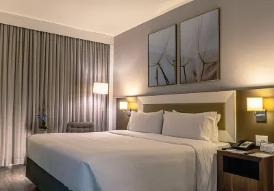 ฮอลิเดย์ อินน์ เบโล โฮริซอนตี ซาวาสซี บาย IHG โรงแรมใน