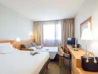 Novotel Torino Corso Giulio Cesare - piscina