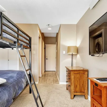 Crestview Place Mountain View, Balcony & Shuttle