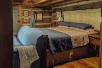Modern Comforts in an 1860's Log Cabin Nestled in the Appalachian Foothills. - Alppimaja
