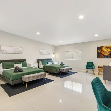 Villa Solara | Pool · Cinema · Basketball Court
