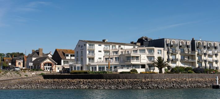 Hôtel la Marine Hotels in Manche
