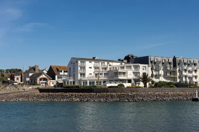 Hôtel la Marine Hotel di 