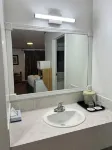 Coast Whitecourt Hotel - ที่มีที่จอดรถ